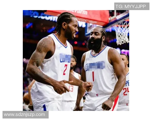 快船与开拓者季前赛精彩对决展现新赛季备战状态与球员表现